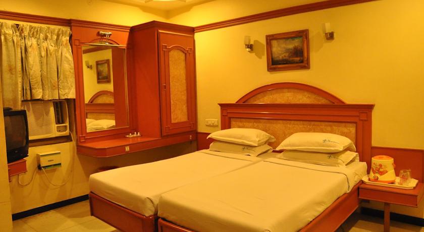 Hotel Sathyam Tiruchirappalli Ngoại thất bức ảnh